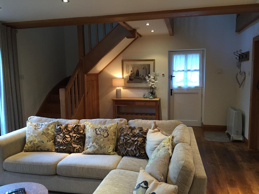 The Apple Shed Villa Farmborough Exterior photo