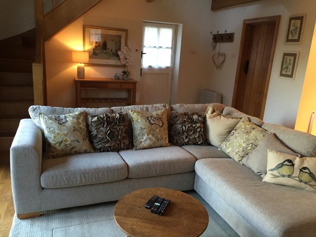The Apple Shed Villa Farmborough Exterior photo